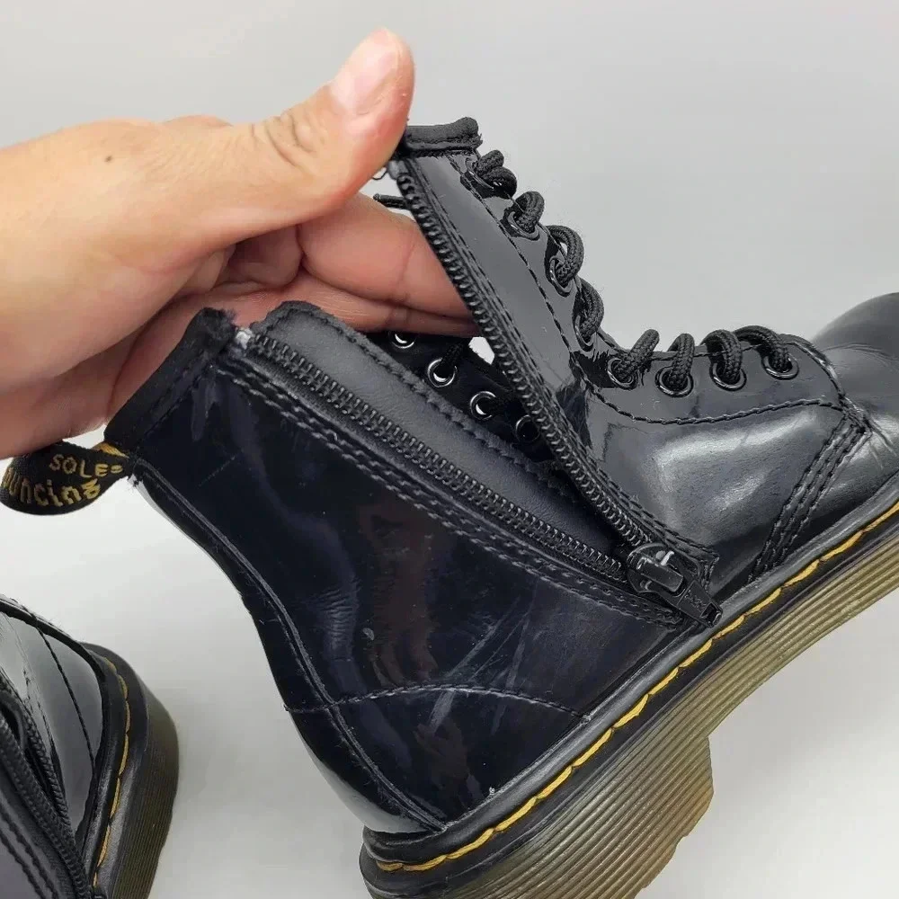Dr. Martens pre loved